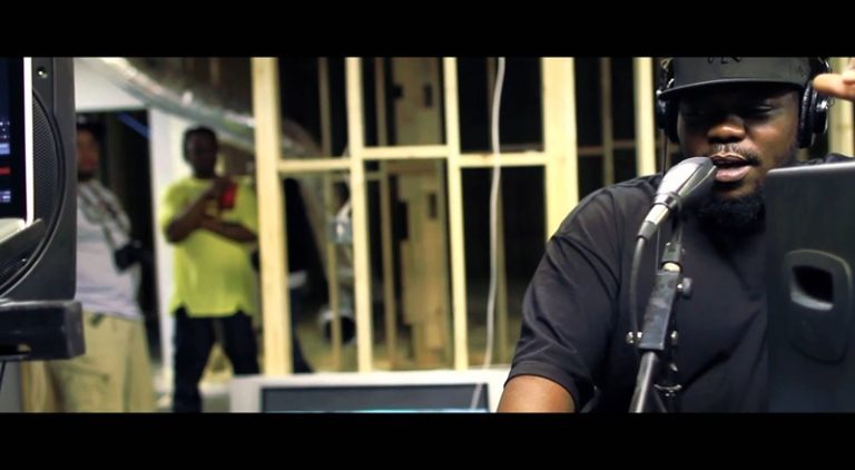 Beanie Sigel came with straight bars for DJ Green Lantern on Invasion Radio.