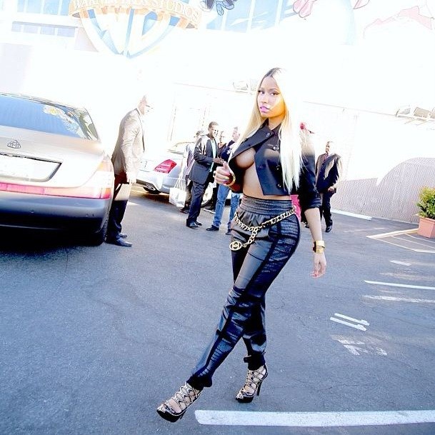 Nicki Minaj topless 3
