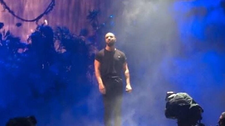 Drake fans don't like his new single Free Smoke