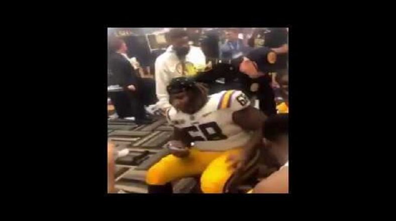 Odell Beckham Jr slapped a cop's butt and arrest warrant is issued