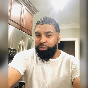 Ginuwine shared this photo of his hair and beard to Instagram. He called himself showing off his quarantine look, as he's unable to visit a barber shop, like most. Instead, Ginuwine found himself being roasted, in the IG comments, over how his hair and beard look.