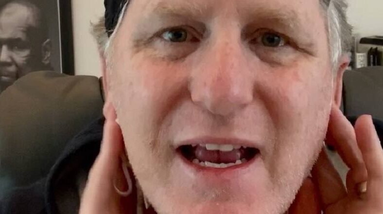 Michael Rapaport claps back at Khloe Kardashian, after she tweeted, calling fans sick for making insults about her, over Tristan Thompson pregnancy rumors. In response to her saying she isn't on social media often, Rapaport said she is with burner accounts. He would go onto tell her to apologize to Jordyn Woods.