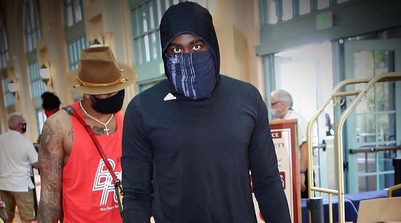 James Harden has come under fire, in NBA Orlando, for his choice of face covering. Due to COVID-19, face masks are nearly mandatory, and the NBA is definitely participating. But, James Harden's Blue Lives Matter mask, supporting police officers, has put him on the wrong side of Twitter.