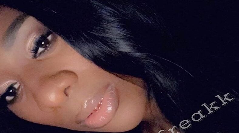 Supa Cent and her longtime on/off boyfriend, fiance, baby daddy, Lou, are officially over, this time. Recently, Lou was caught on social media, flirting with a seventeen year old girl, which he said wasn't true, and was later revealed to be catfish, but not before Supa Cent said she was done with him, regardless. While admitting that losing Lou hurt, calling it a "gut punch," Supa Cent is now in her IG comments, flirting with @cree.chaise.