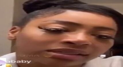 Tommie got blasted by Samaria, her daughter, yesterday. She accused her mother of trying to force her to have an abortion. On Instagram Live, Tommie confirmed this, saying she doesn't want her daughter to throw her life away, like she did, by having a child too soon.