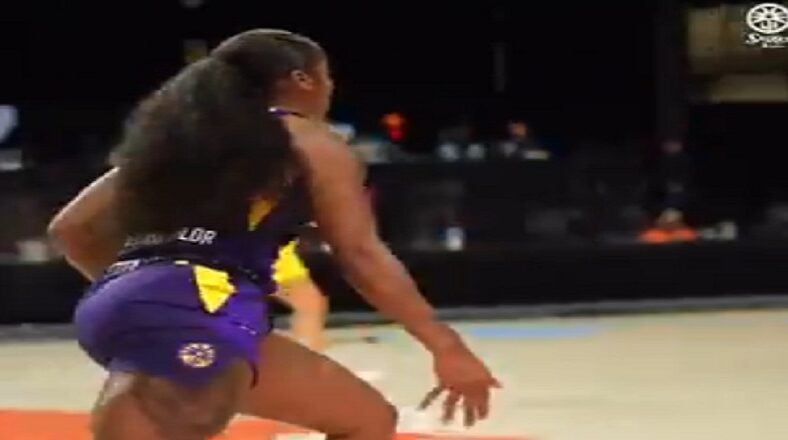 Te'a Cooper goes viral for jiggly booty