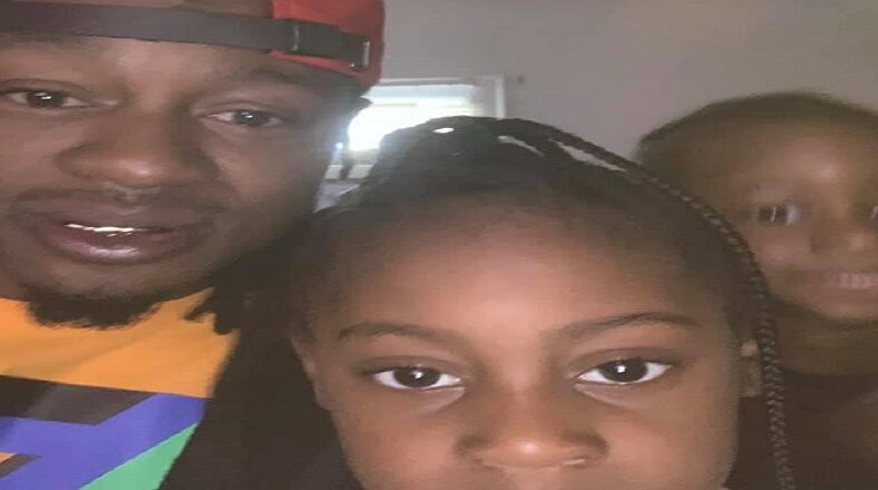 Walter L. Barringer is the father involved with the shooting, where the 14-year-old boy shot and killed the 5-year-old girl. In a very saddening Facebook post, Barringer revealed the 14-year-old was his son and the 5-year-old was his daughter. With his daughter dead and his son arrested for her murder, Barringer said he has now lost two children.