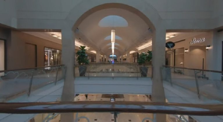 Lenox Square Mall metal detectors