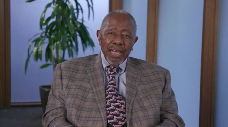 Hank Aaron dead at age 86