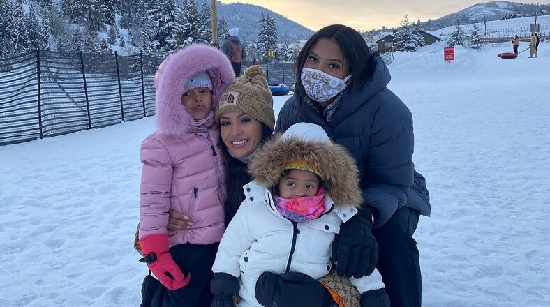 Vanessa Bryant posts names police officers shared photos Kobe helicopter crash IG