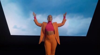 Alicia Keys Mercedes-Benz