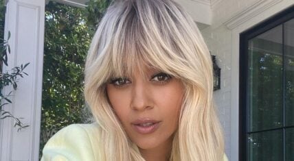 Tia Mowry platinum blonde hair