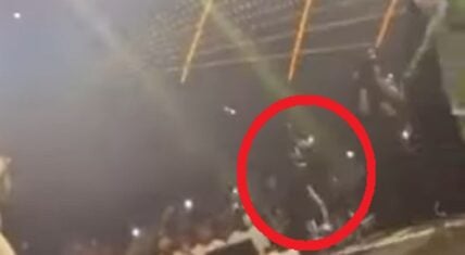 Jim Jones fell off stage during Verzuz performance