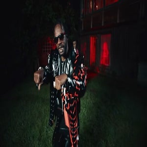 Juicy J bets 10,000 dollars that Kanye West won't release Donda album