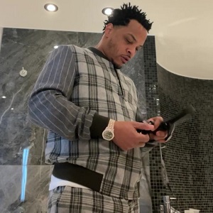 T.I. asks why some women's eyelashes are longer than their real hair