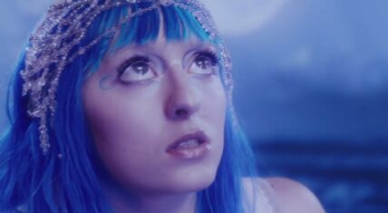 Ashnikko Panic Attacks in Paradise music video