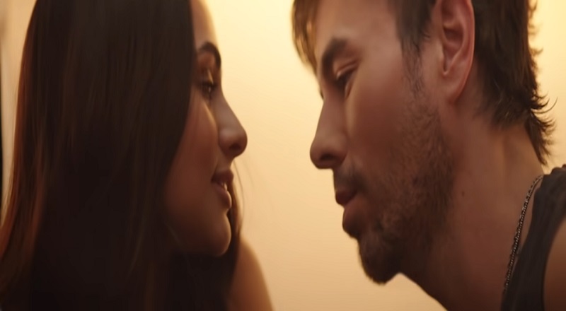 Enrique Iglesias Pendejo music video