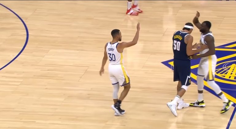 Aaron Gordon stops Steph and Draymond from high-fiving