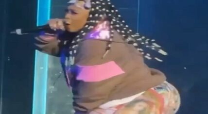 Da Brat pulls her pants down during Millennium Tour performance