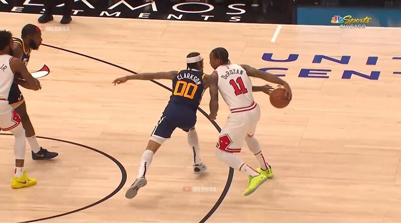 DeMar DeRozan just crossed the life out of Jordan Clarkson