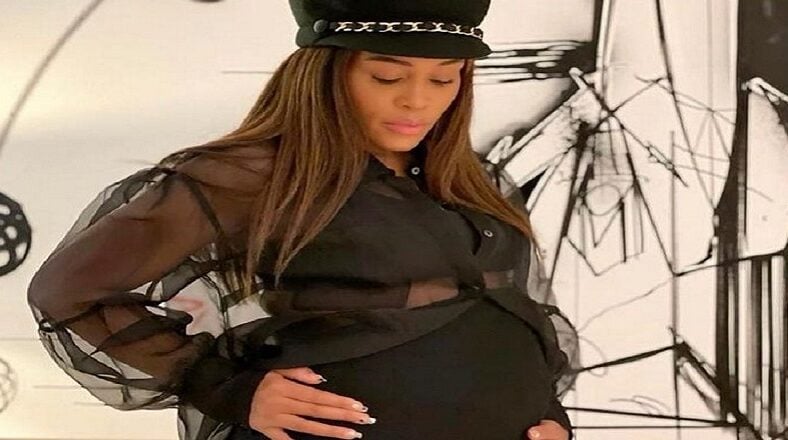 Eve announces pregnancy on Instagram