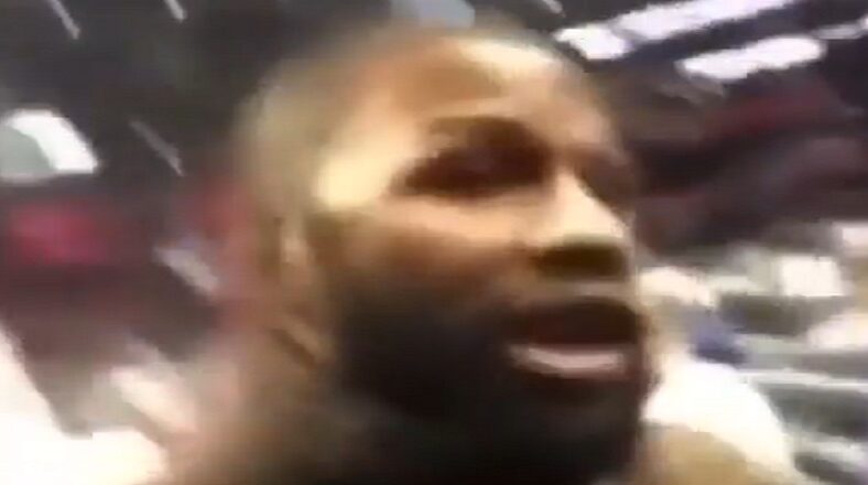 Floyd Mayweather refuses to take picture with man who has painted nails