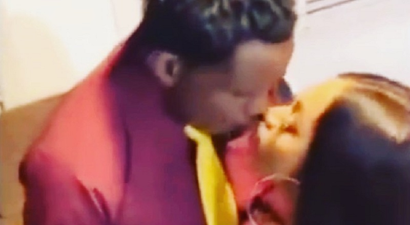 Sidney Starr shares video of Darius McCrary kissing her