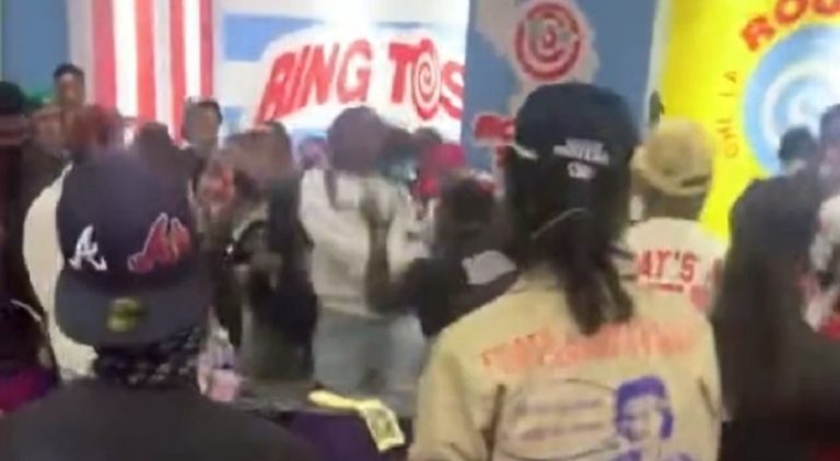 Fight breaks out in front of Offset at Complex Con