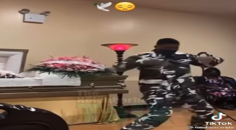 Nenobia Washington's son danced for her, at her funeral