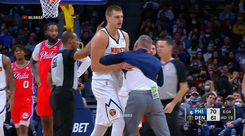 Nikola Jokic stops his coach from fighting the ref!