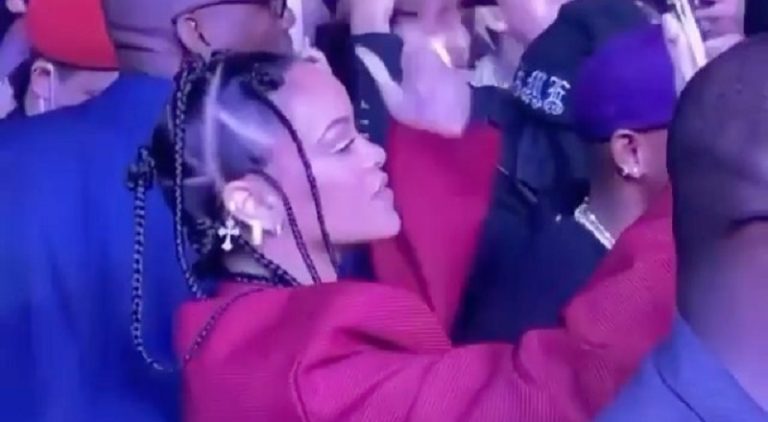 Rihanna turns up during A$AP Rocky's Complex Con performance