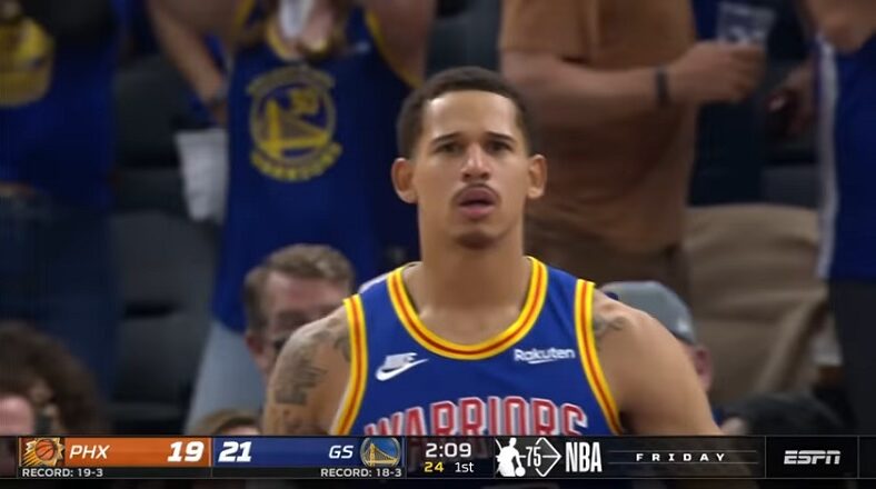 Warriors win blowout over Suns