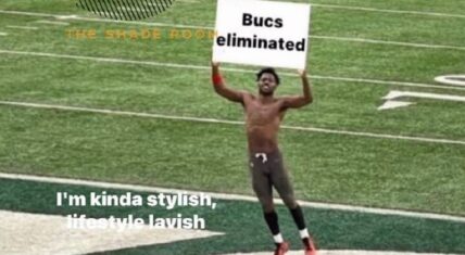 Antonio Brown shares photo of him leaving Bucs - Jets game