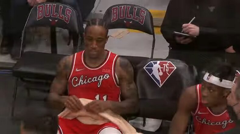 DeMar DeRozan rips towel after James Harden hits 3-pointer in his face
