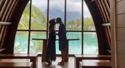 Halle Berry marries longtime boyfriend Van Hunt