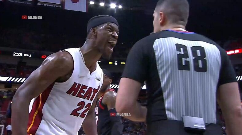 Jimmy Butler screams on the ref and gets ejected