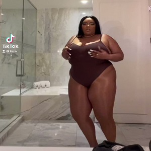 Lizzo gained weight and she brags about it, saying she feels good