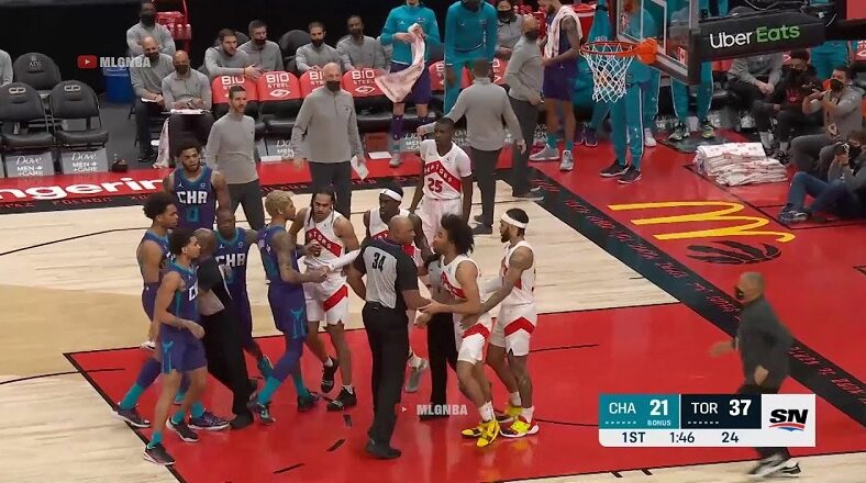 PJ Washington and Justin Champagnie get into fight and get ejected
