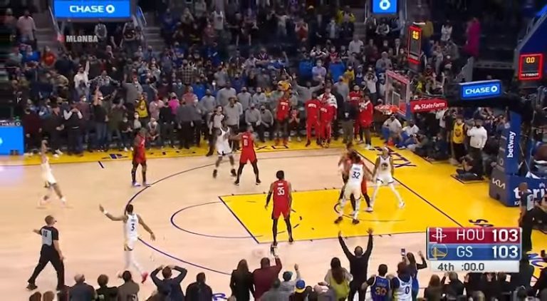 Steph Curry hits game-winning shot vs Rockets