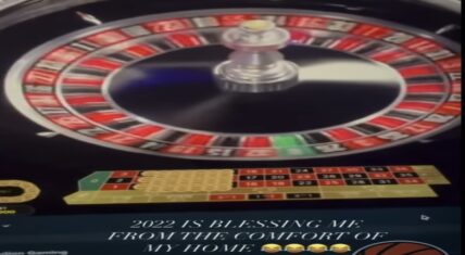 Drake shows off massive earnings from playing roulette