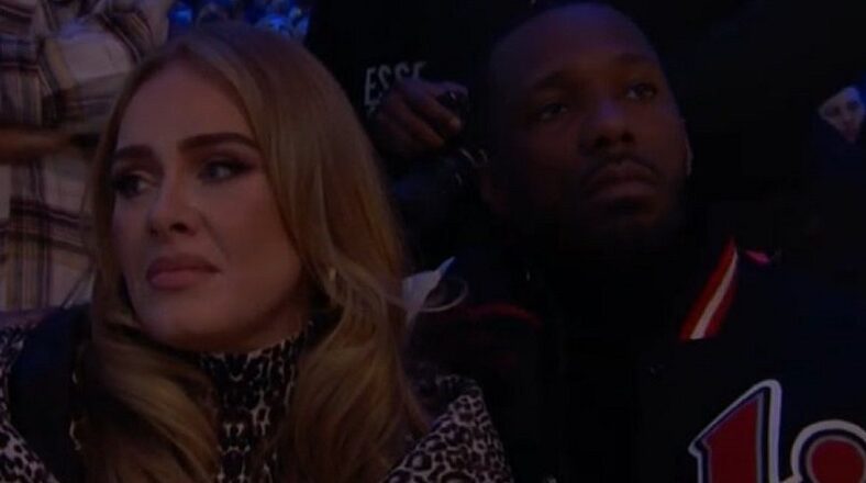 Adele looks bored at the All-Star Game according to Twitter
