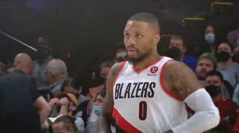Damian Lillard jokes begin on Twitter after CJ McCollum trade