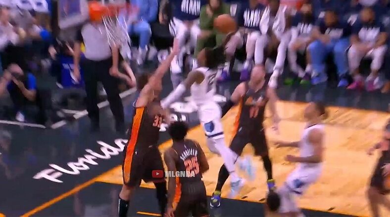 Ja Morant power dunks on Robin Lopez