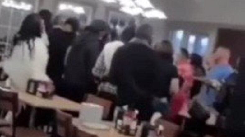 Massive brawl breaks out in Golden Corral over steak