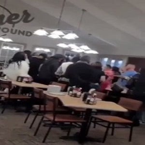 Massive brawl breaks out in Golden Corral over steak