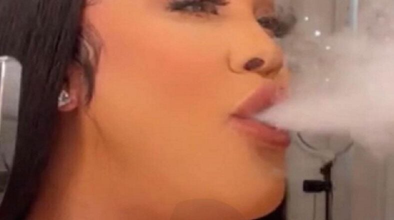Natalie Nunn recreates her viral chin photo with her makeup on