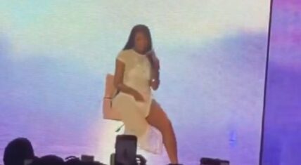 Summer Walker gets backlash for not performing her hit songs