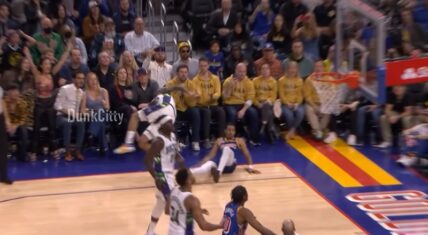 DeAndre Bembry injures his knee and gets carried out of Warriors' game