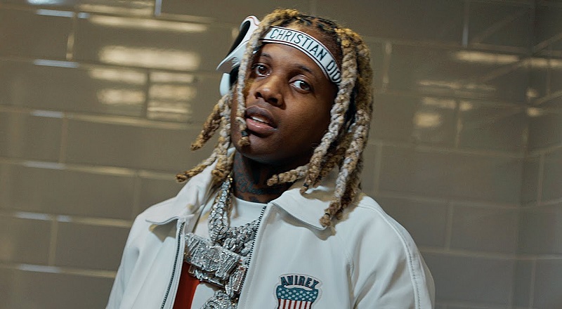 Lil Durk flaunts his cash and crew in Barbarian video