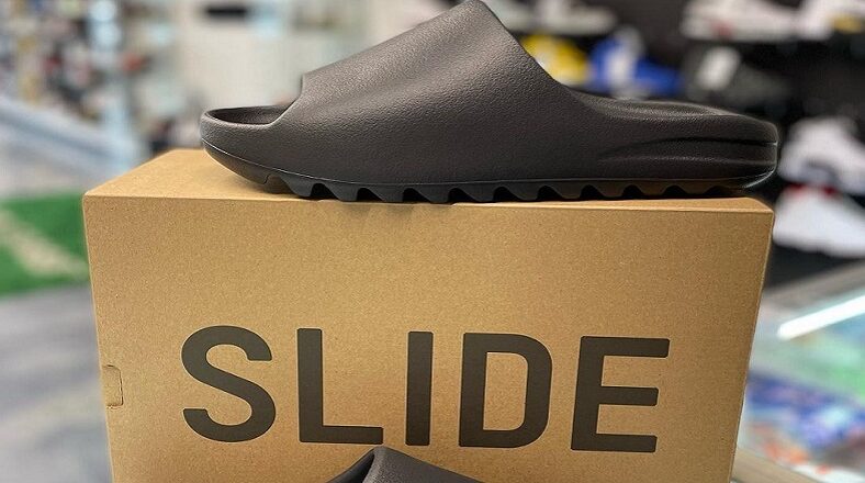 Yeezy slide drop trends on Twitter and people show the shoes off